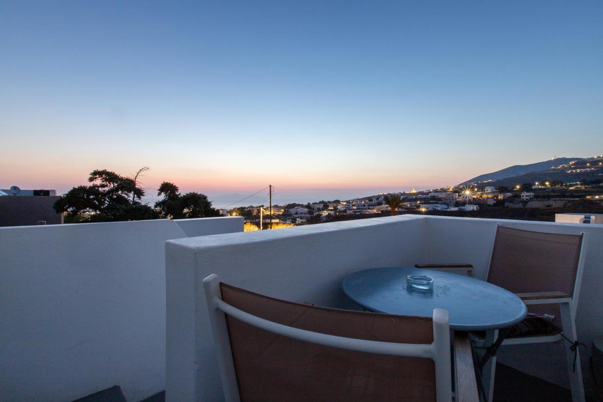 Santorini Villatzio Suites Mesaria Esterno foto